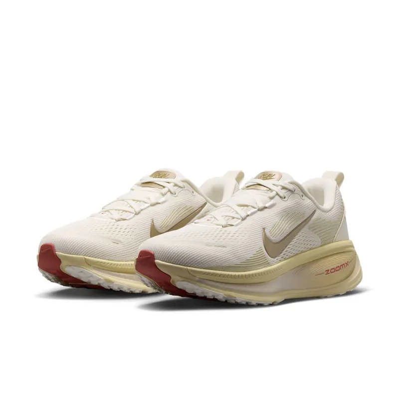 Nike Vomero 18 Sail/Light Khaki/Filbert/Metallic Gold Grain (HM6804-118)