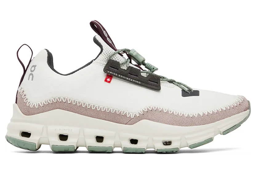 On White Cloudaway Sneakers (49.98469)