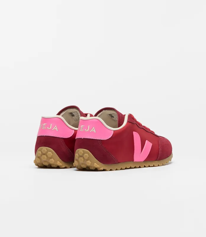 VEJA GT mit Wildledereinsätzen und Logo-Patch – Rot (AI3421898)