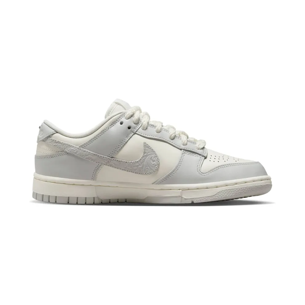 Nike DUNK LOW “Needlework” (FJ4553-133)