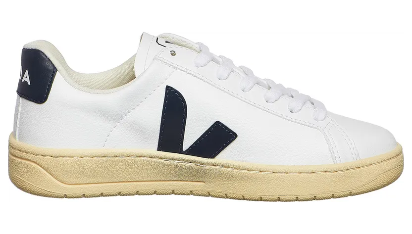 veja-sneaker UC0702641A