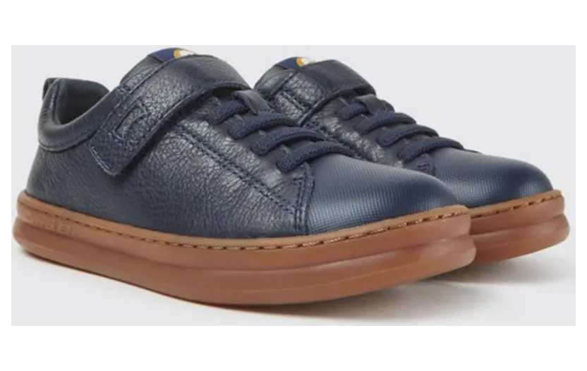 Camper Runner Up in calfskin Blue (K800319-006RUNNER0)