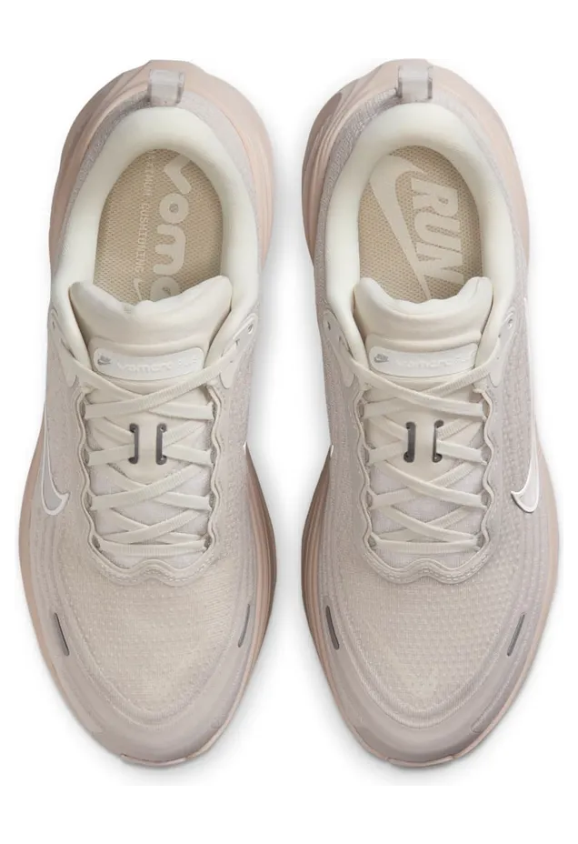 nike-vomero-plus HV8150-001