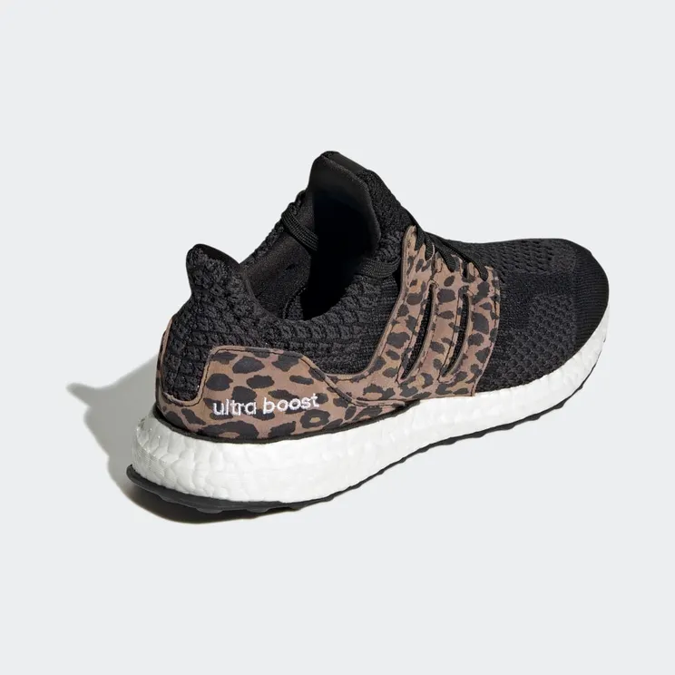 adidas-ultraboost HP9558