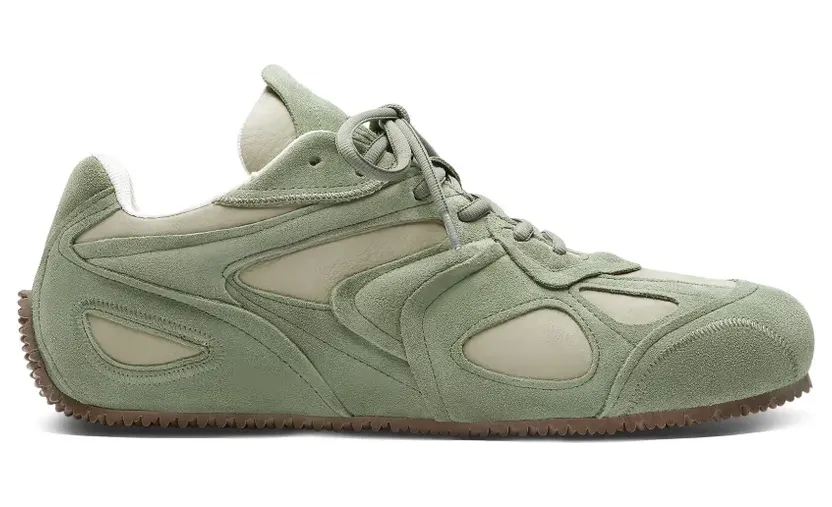 Axel Arigato Flow Runner aus Wildleder “Green” (F4098003)