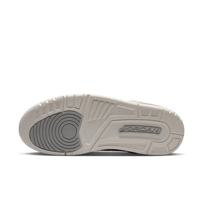 Jordan Spiz’ike Low – “Swan / Wolf Grey / Metallic Silver” (IR1836-101)
