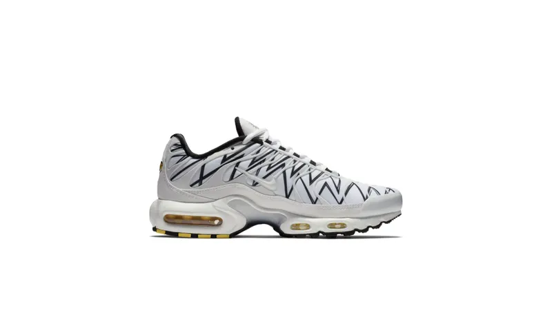 Nike Air Max Plus Shark (White) White/White-Black (AJ6311-100)
