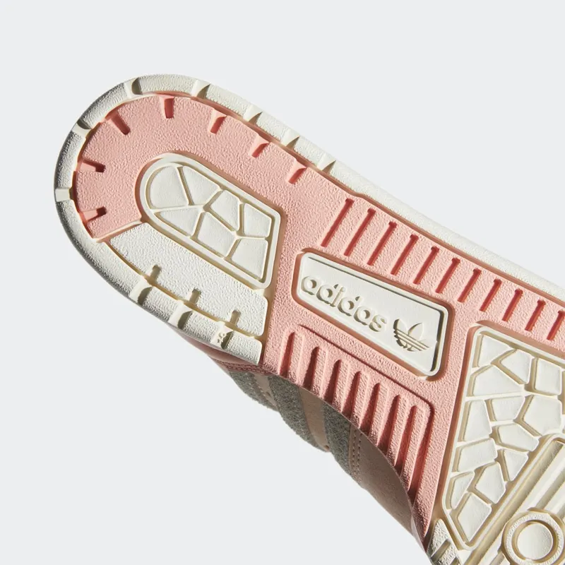adidas-rivalry H04403