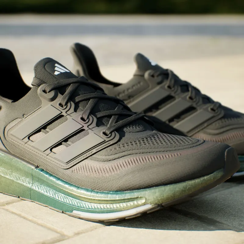 adidas Ultra Boost Light Core Black Carbon (IF1720)