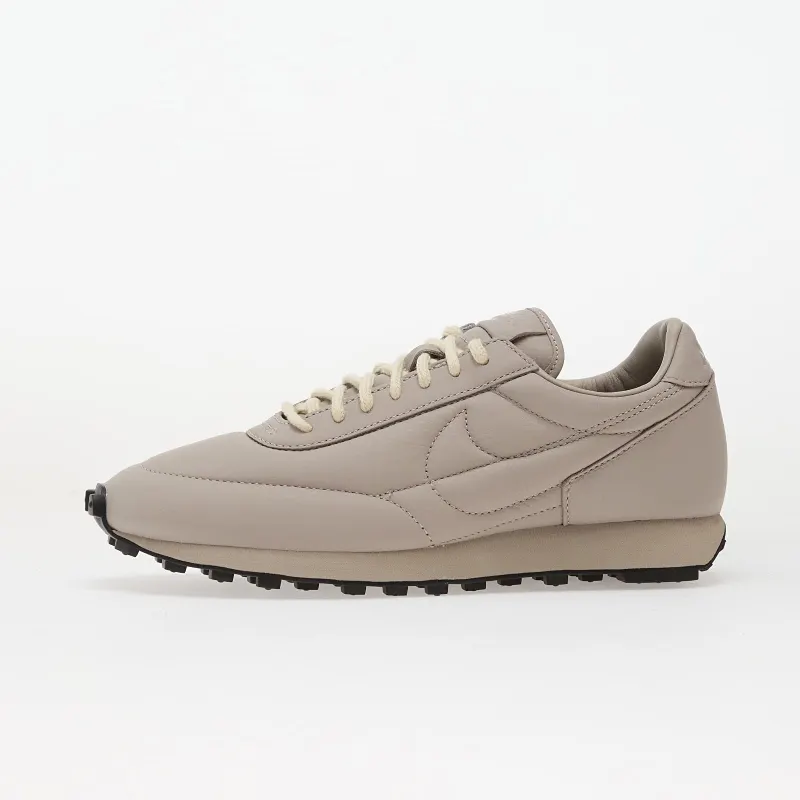 Nike Daybreak – “Moon Particle” (IO4865-020)