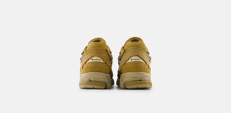 New Balance 2002R Gore-Tex “Protection Pack – Stucco” (U20027OI)