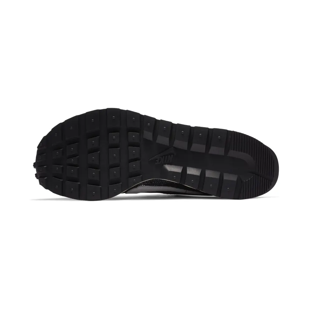 Nike Vaporwaffle sacai Black White Black/Summit White-Pure Platinum (CV1363-001)