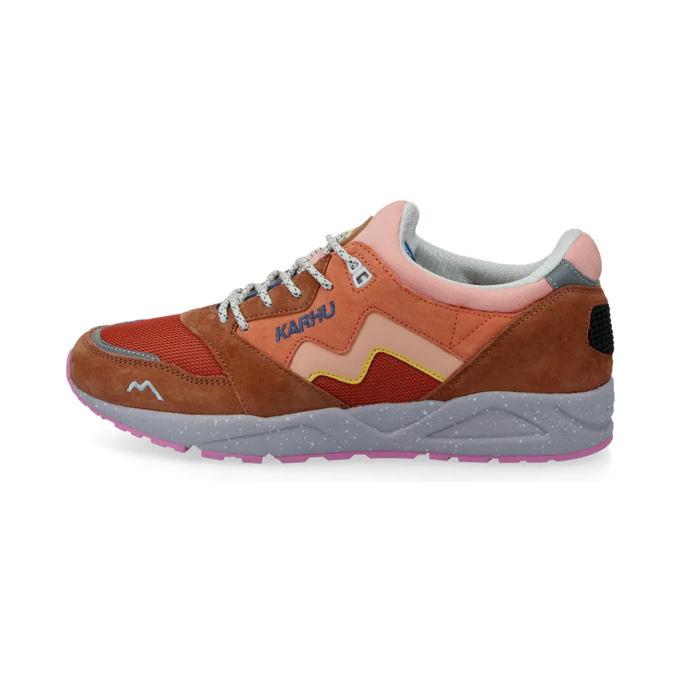 Karhu Aria 95 (brown sugar/ almost apricot) – F803096