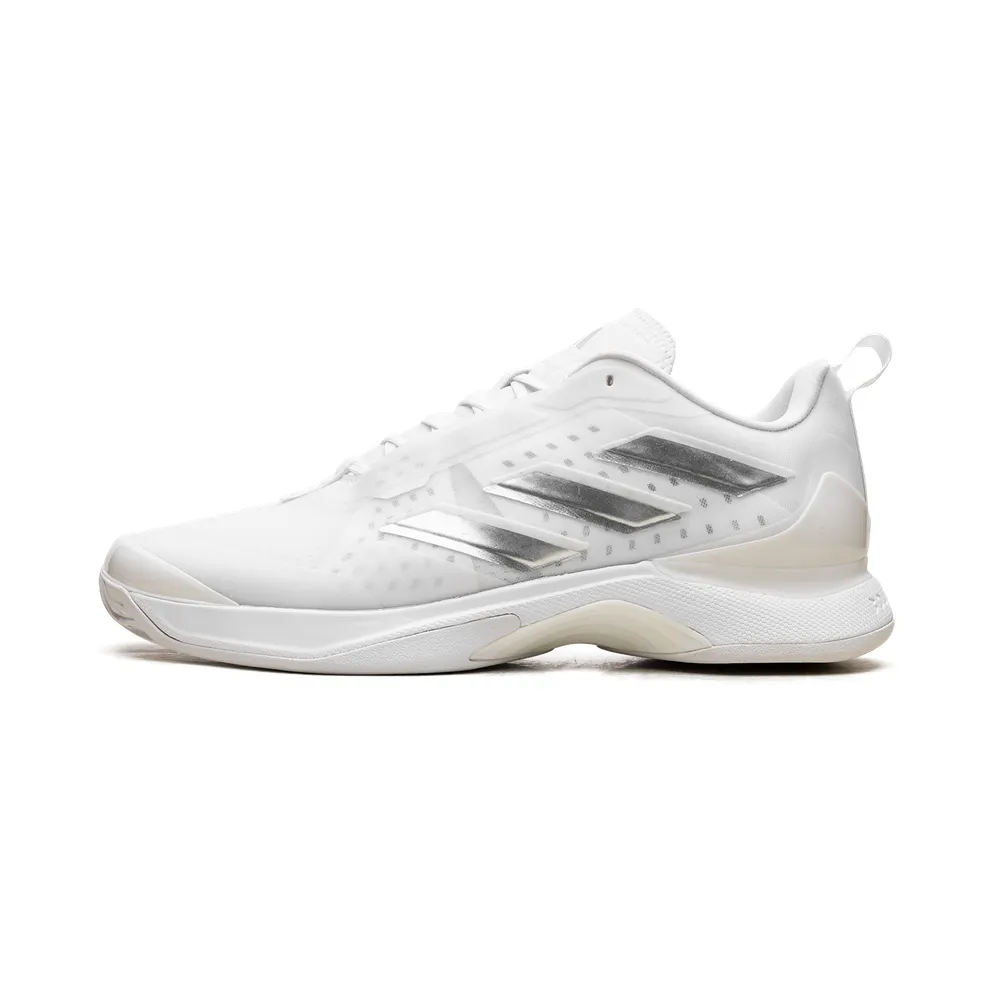 adidas AVACOURT TENNISSCHUH Cloud White / Silver Metallic / Cloud White (HQ8404)