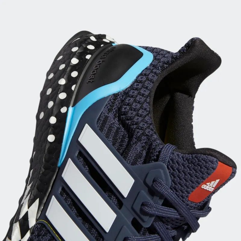 adidas Ultraboost 5 DNA Shadow Navy / Cloud White / Sky Rush (GY0325)