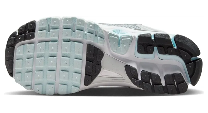nike-vomero HQ3255-043