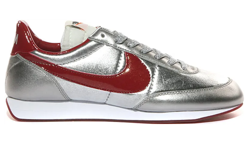 Nike Tailwind Night Track