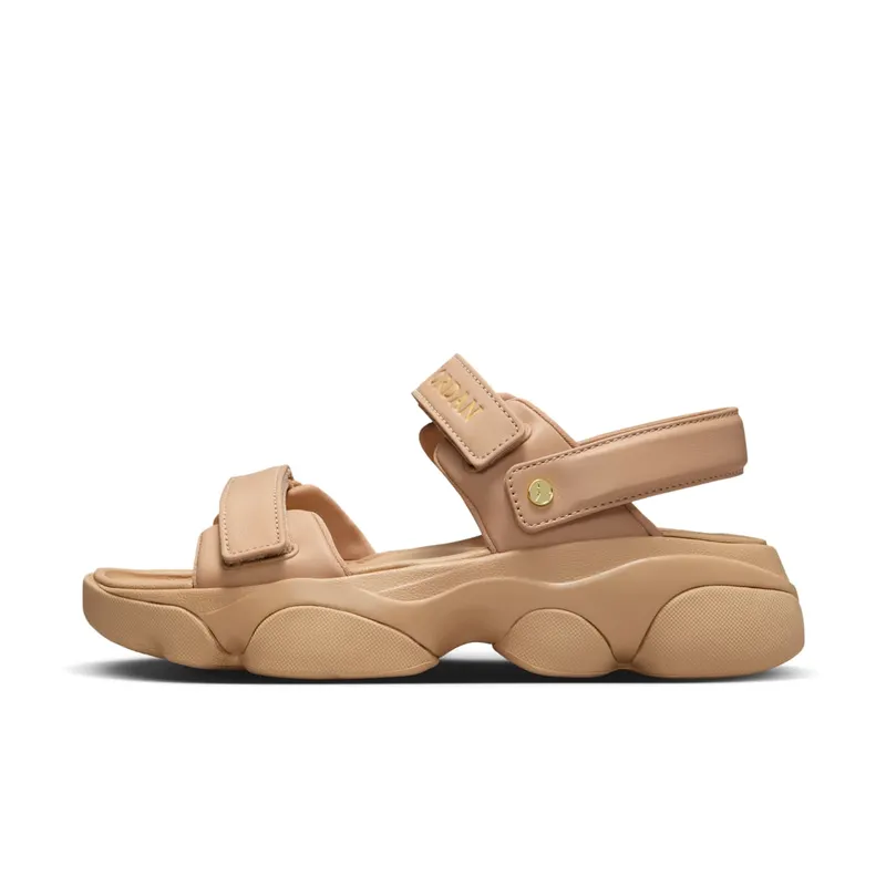 Jordan Deja Legend Medium Brown Metallic Gold (FN5036-200)