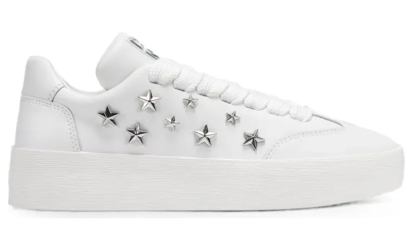 DKNY Glynda sneakers met stervormige studs – Wit (K1624481WHT)