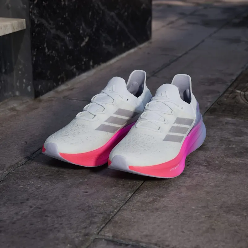 Adidas Ultraboost 5 Strung Cloud White / Glory Grey / Lucid Red (JQ2935)