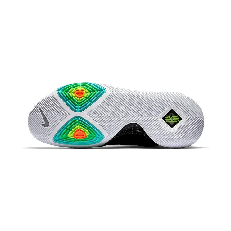nike-kyrie-3 852395-018