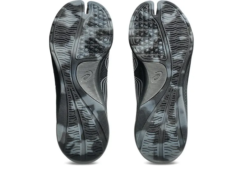 ASICS KIKO KOSTADINOV x LYASA FF “Carbon / Pure Silver” (1202A542-020)