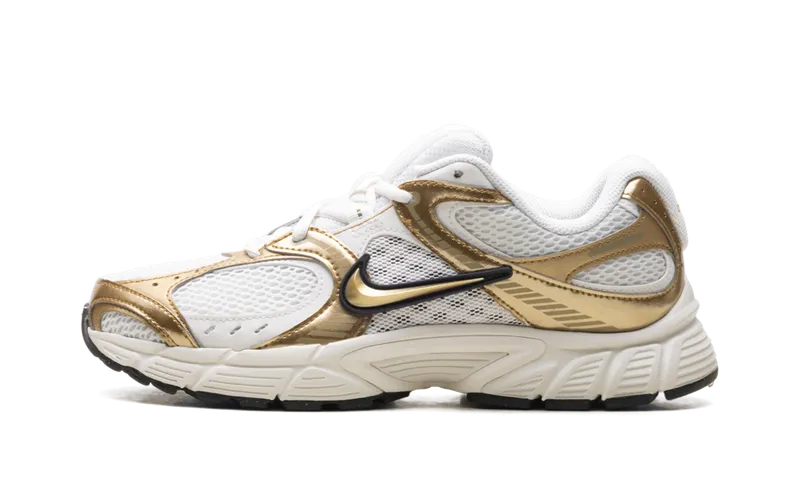 Nike V5 RNR “Phantom Metallic Gold” (IO7523-030)