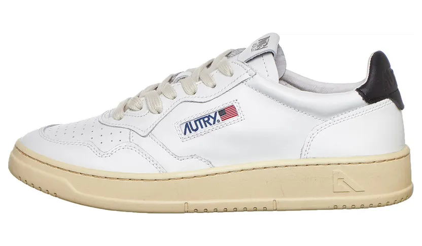Autry Medalist Low White / Black (AULMLL22)