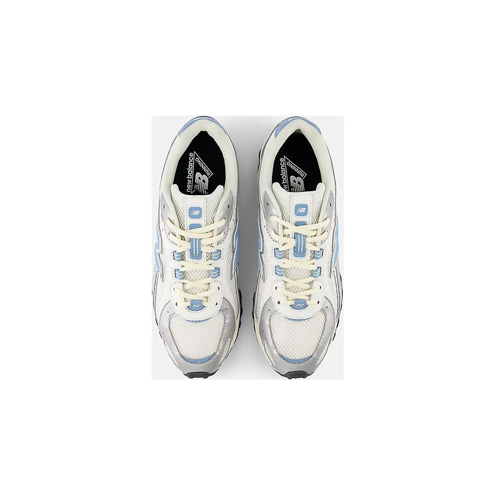 New Balance 204L “Silver Metallic / Sky” (U204LSWC)