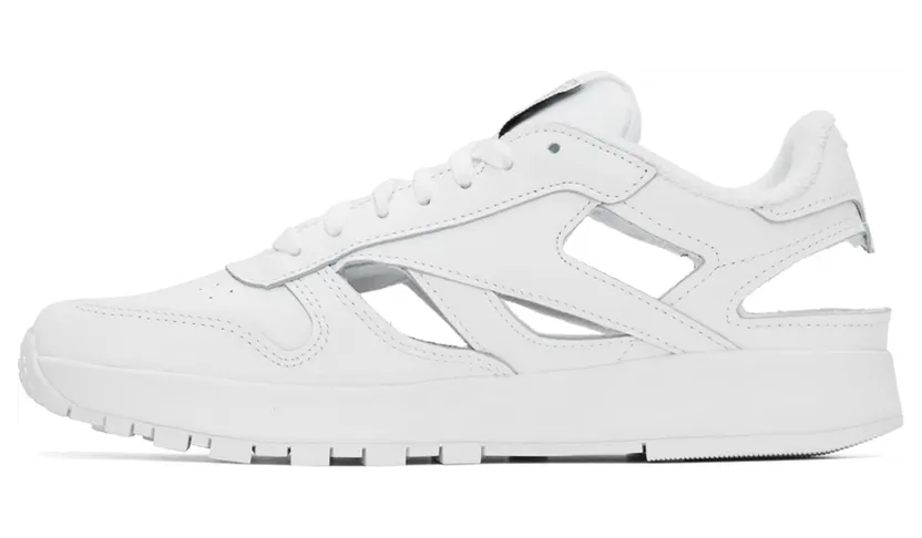Maison Margiela White Reebok Edition Décortiqué Tabi Low Sneakers (S58WS0204 P4376) (3)