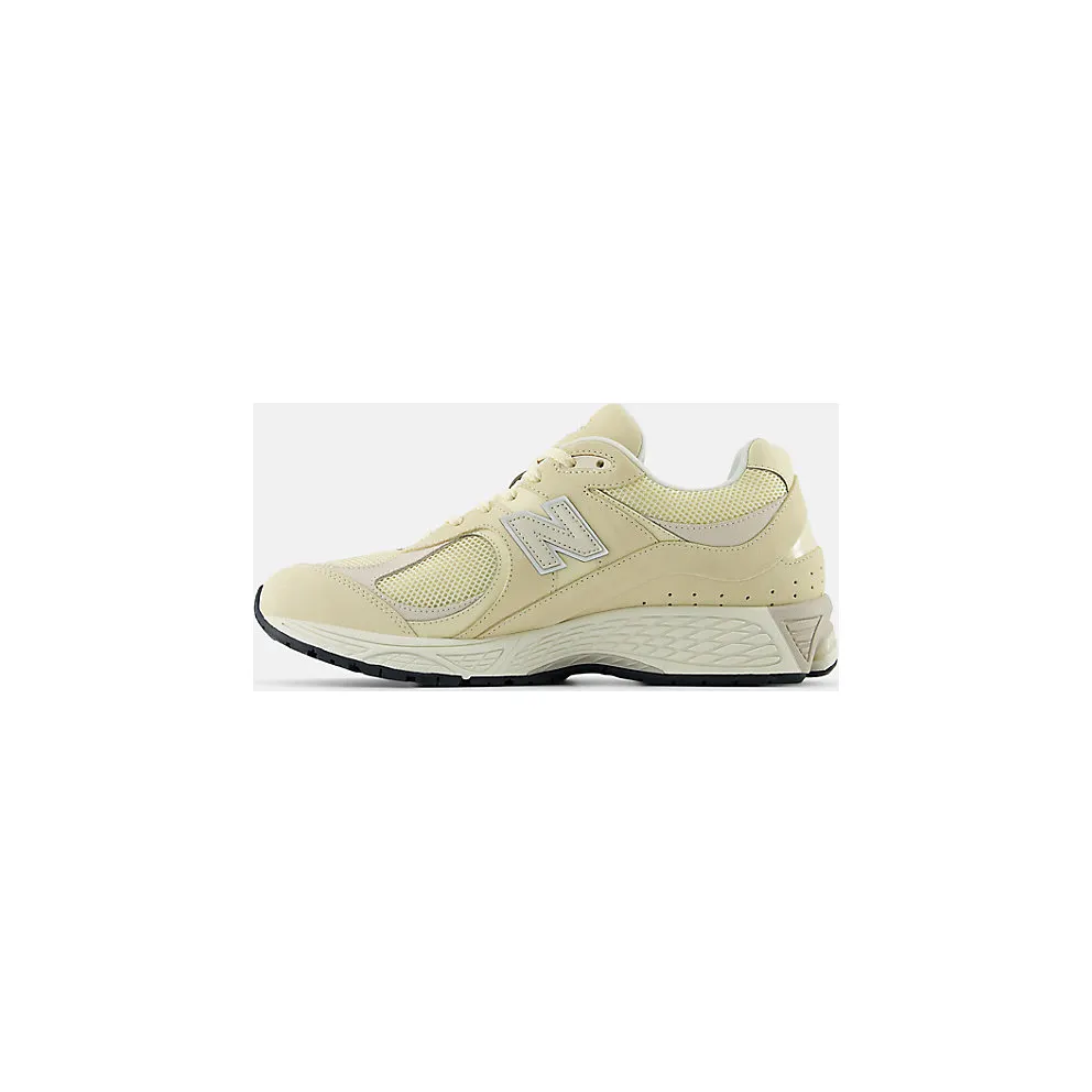 New Balance 2002R “Beige” (M2002RFI)