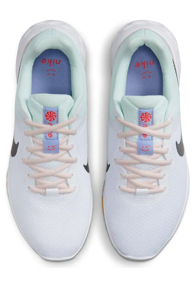 nike-revolution DO9475-100