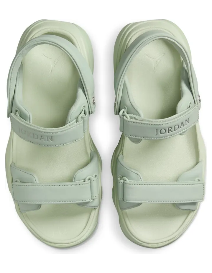 jordan-deja FN5036-003