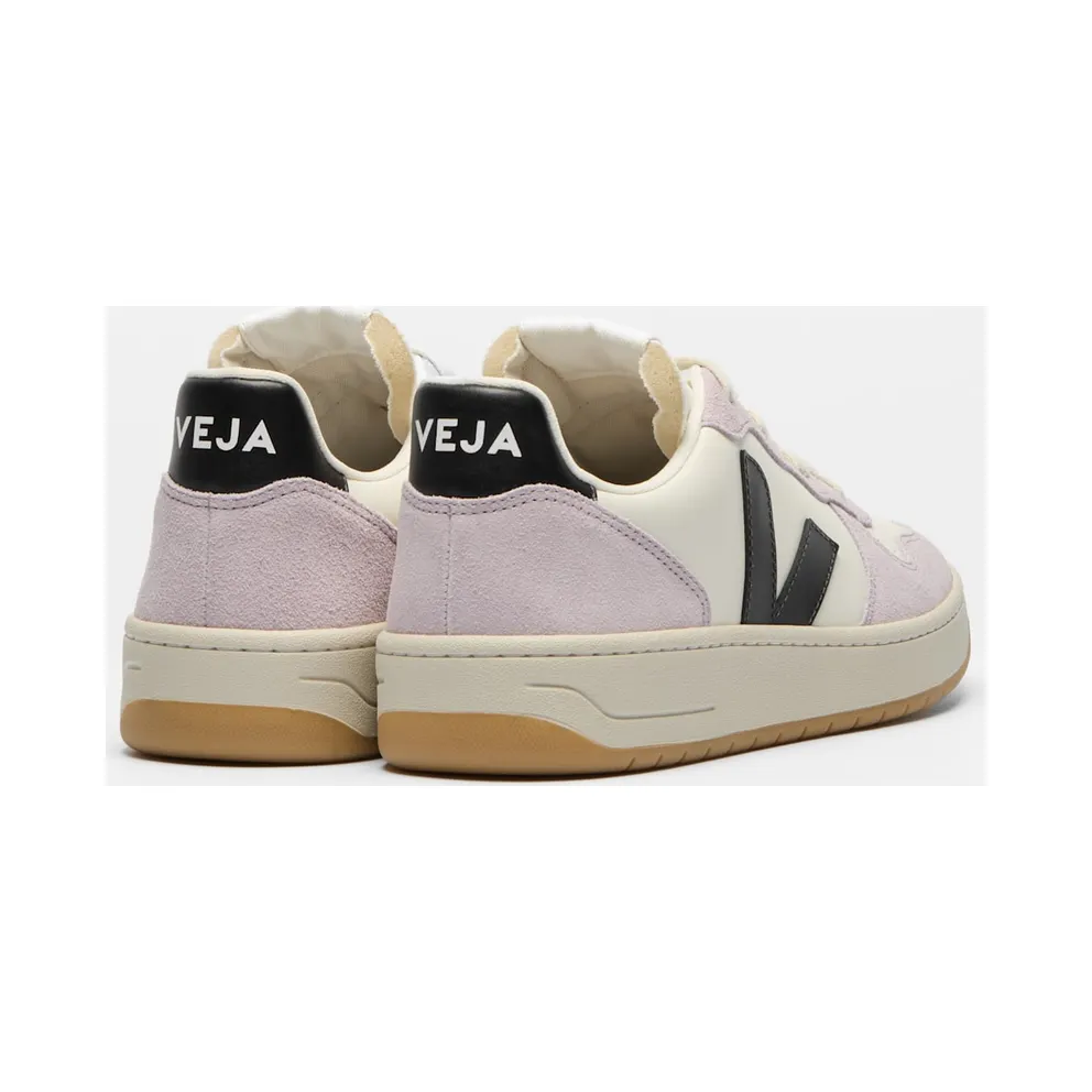 Veja V-10 White
