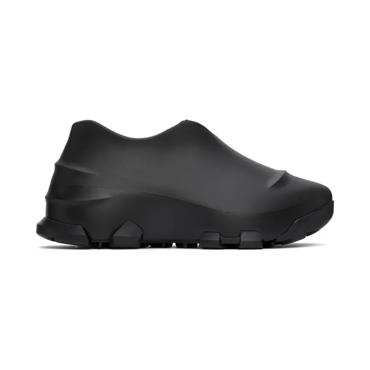Givenchy Black Monumental Mallow Low Sneakers (BEZ00PE185)