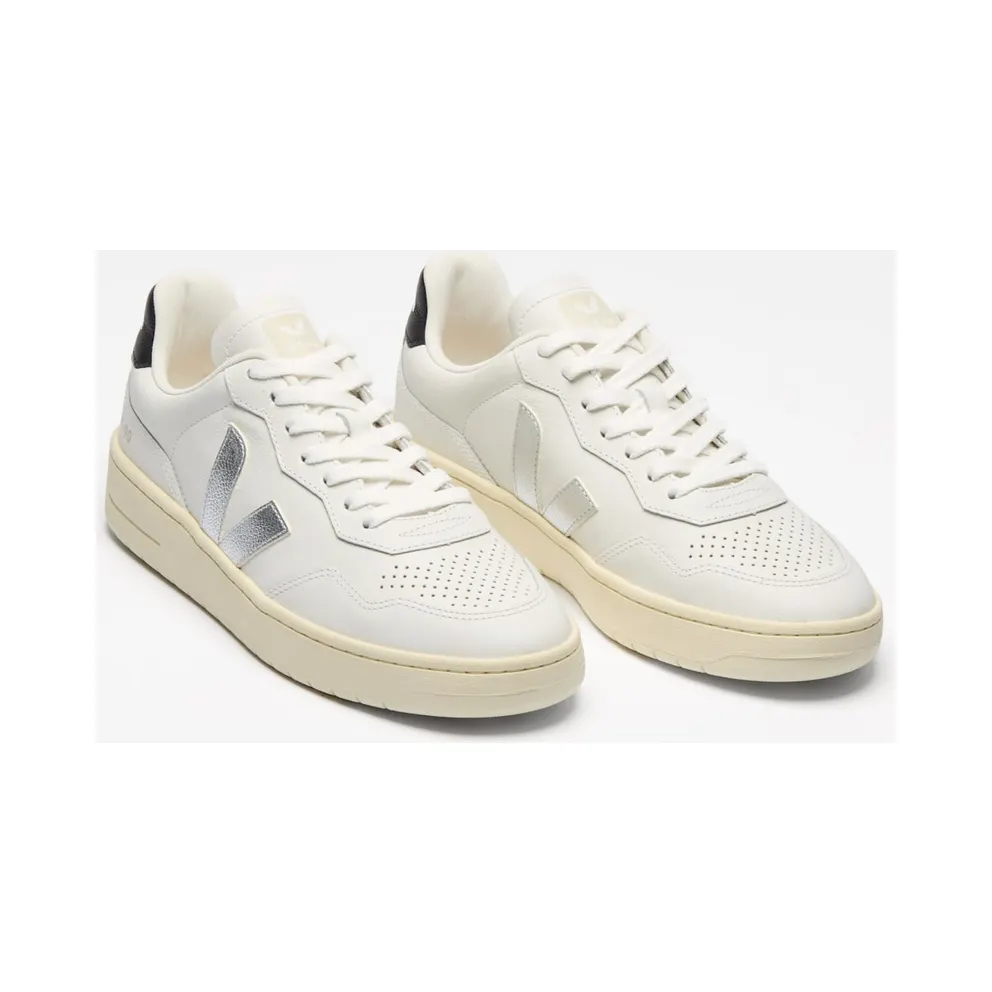Veja V-90 O.T. Leather “Silver” (VD2020910A)