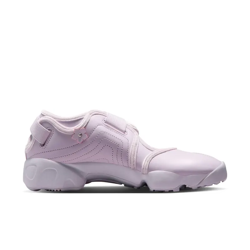 Nike Rift BLEACHED LILAC/METALLIC SILVER-WOLF GREY (IV5682-500)