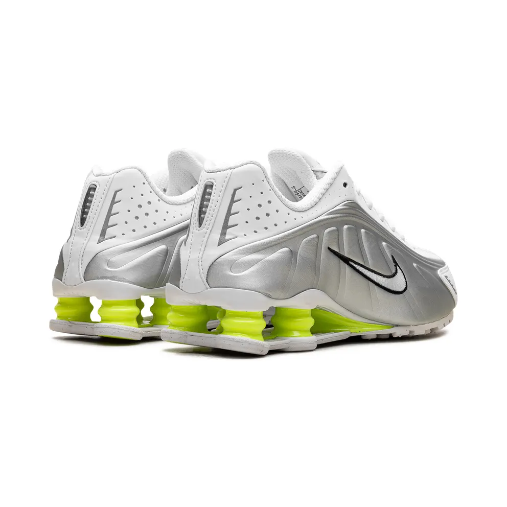 Nike Shox R4 “White Metallic Silver Volt” (AR3565-102)