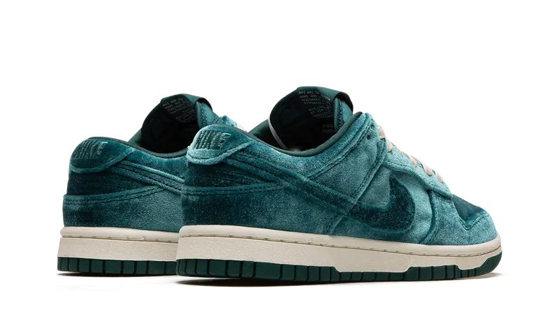 Nike DUNK LO MNS “Green Velvet” (DZ5224-300)
