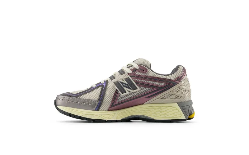 New Balance 1906R “LICORICE” (M1906RRA)