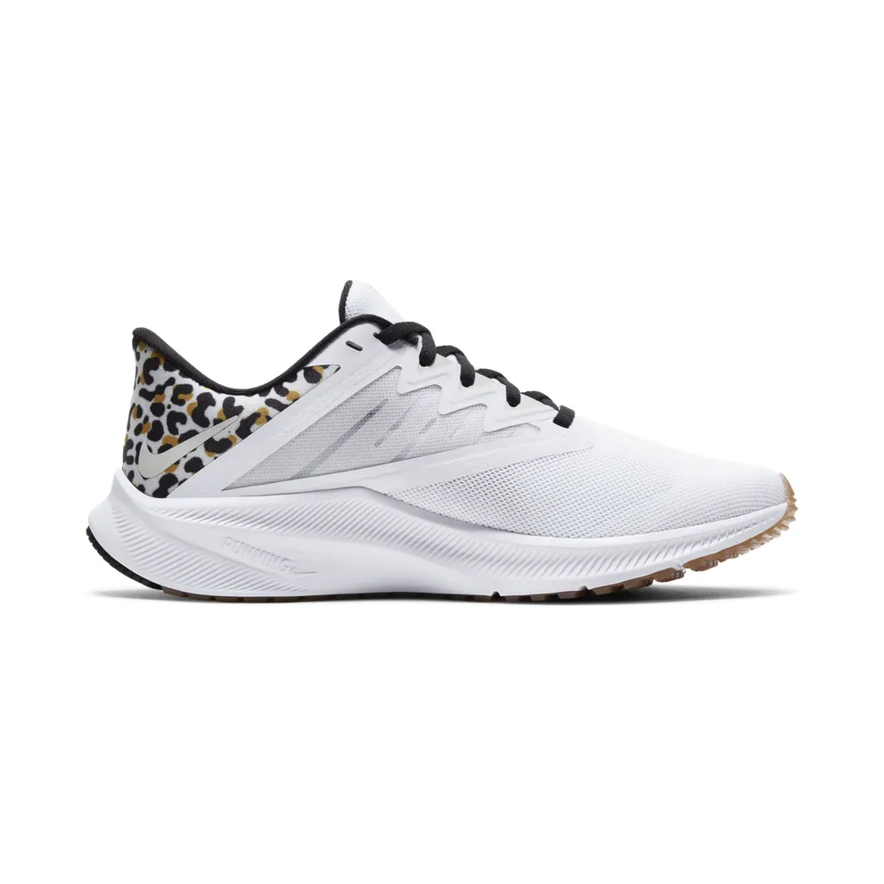 Nike Quest 3 Premium “White / Light Bone / Gum Light Brown / Black” (CV0149-110)