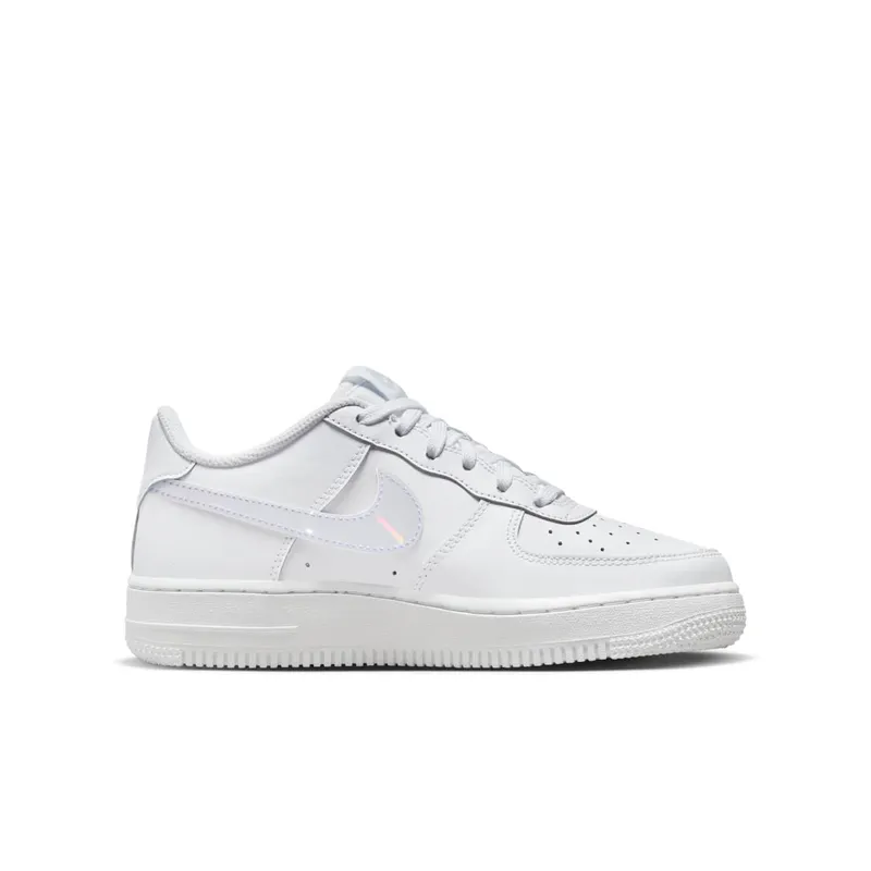 Nike Air Force 1 Older Kids’ White (CT3839-106)