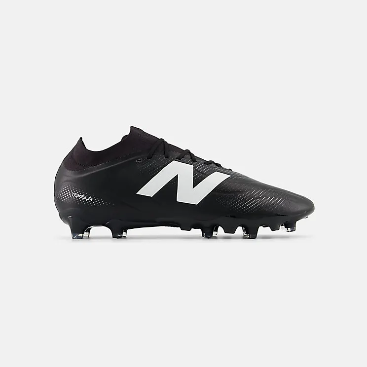 New Balance Tekela Team Low Laced FG V5 Black White Silver (ST3FBG5)