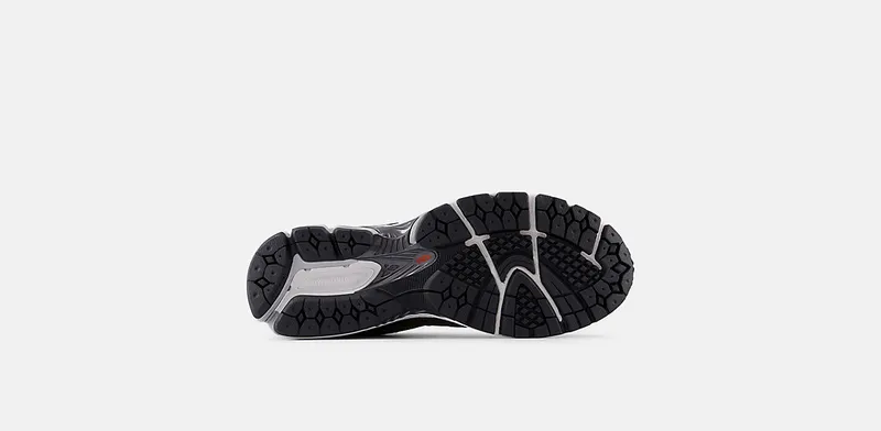 New Balance 2002R Woodland Black (U2002RR)