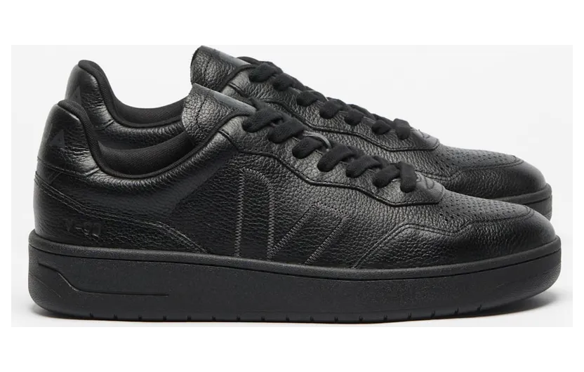 Sneakers Veja V-90 Zz Grained Oil Leath Full-Black (VZ2021976B)
