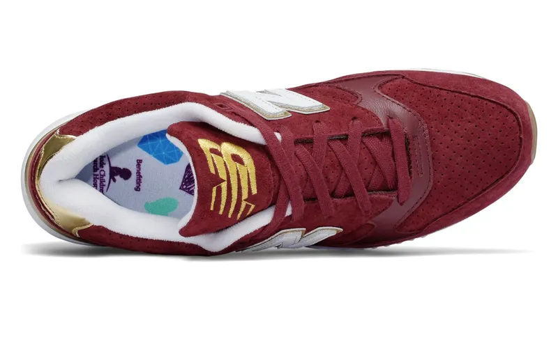 New Balance  530 DTLR St. Jude Burgundy/Gold (M530SJY)