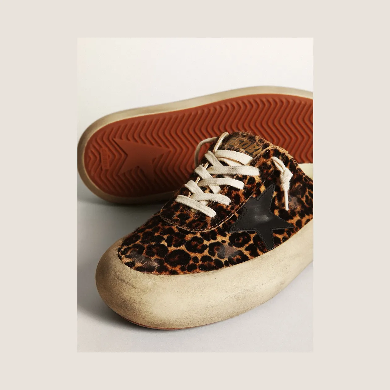 Golden Goose Space-Star Sabot In Leopard Print Pony Skin With Black Star (GWF00383.F003331.81472) (4)