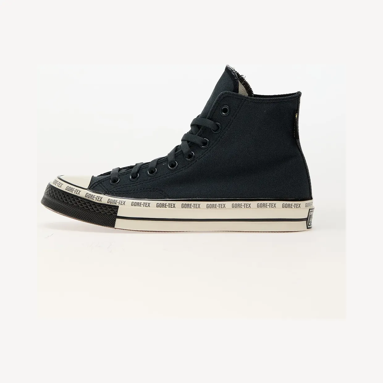 converse-chuck-taylor-all-star A09483C