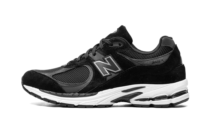 New Balance 2002R “Black / Gunmetal” (M2002RBK)