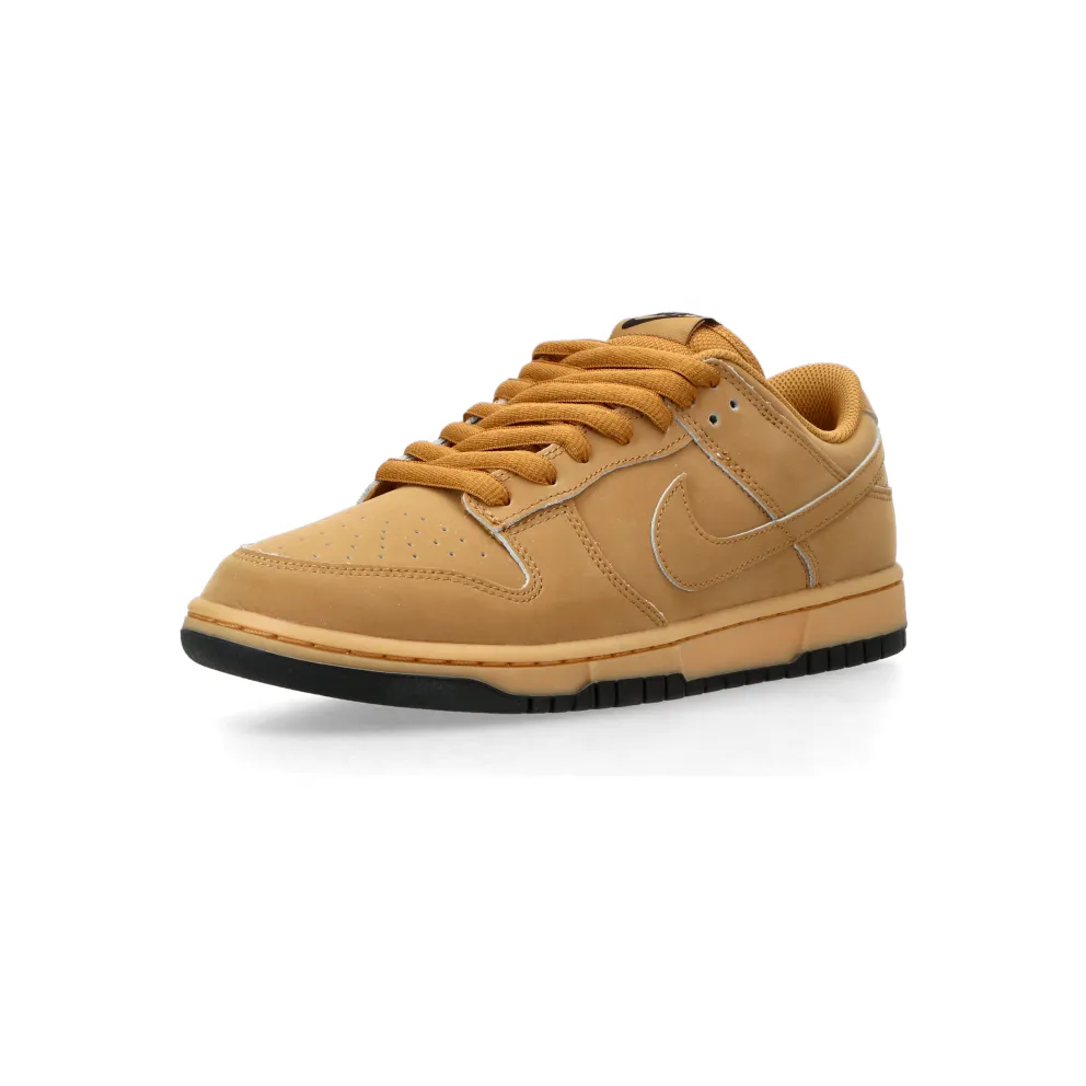 Nike Dunk Low Retro SE “Wheat Gum” (wheat / wheat / gum yellow / black) – HQ1932-700